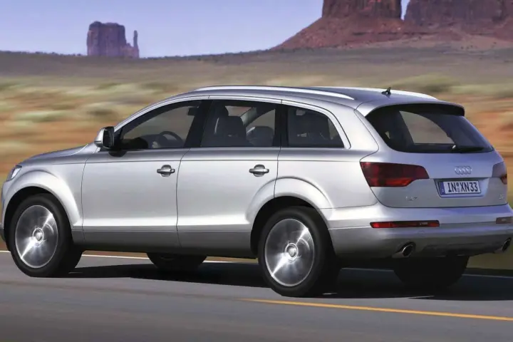 Audi Q7 4.2 FSI Quattro Tiptronic (2006)