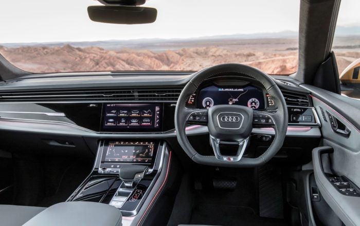 Audi Q8 55 TFSI interior