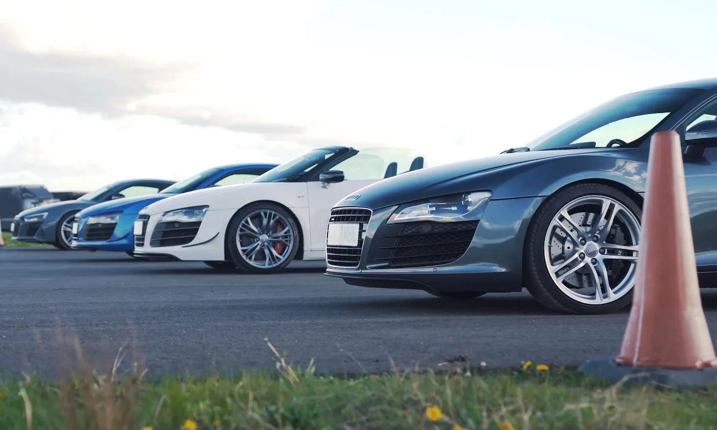 Audi R8 Drag Race