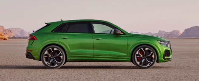 Audi RS Q8 profile