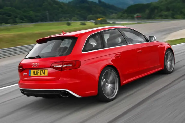 Audi RS4 Avant 4.2 V8 FSI Quattro S tronic (2013)