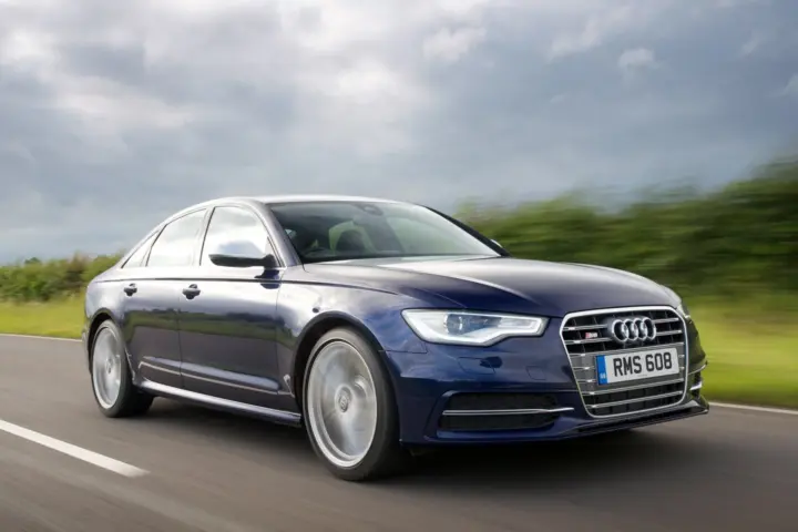 Audi S6 4.0 V8 T FSI Quattro S tronic (2012)