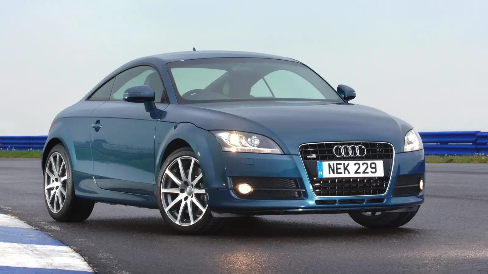 Audi TT Coupe 3.2 Quattro (2007)