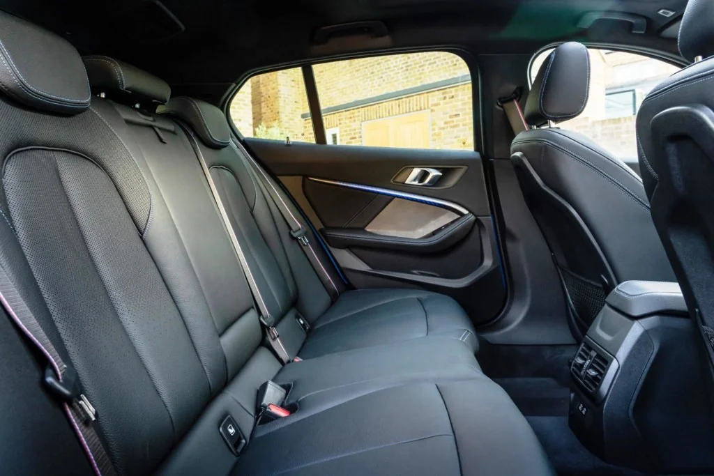 BMW 118i rear cabin