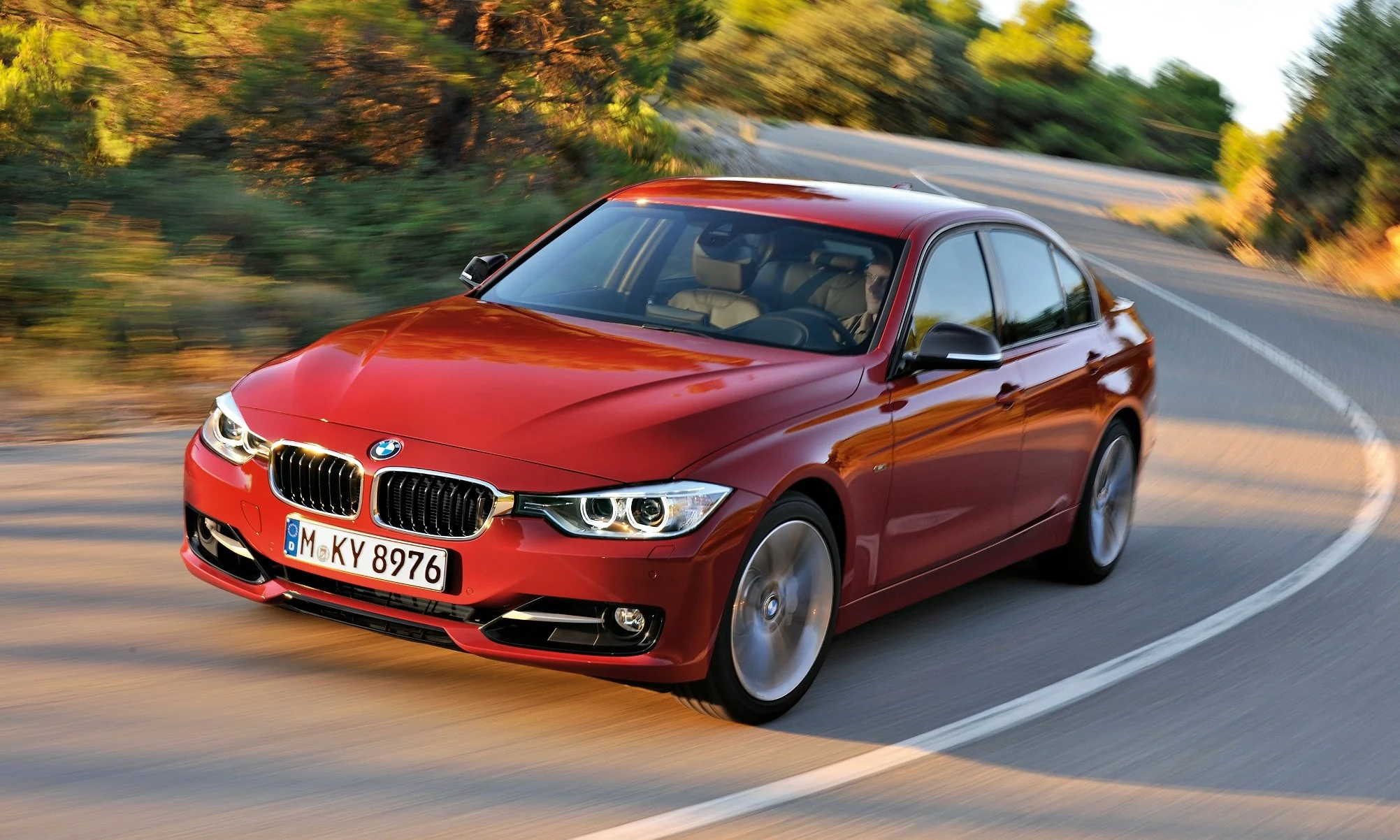 BMW 316i Sport Line Sedan