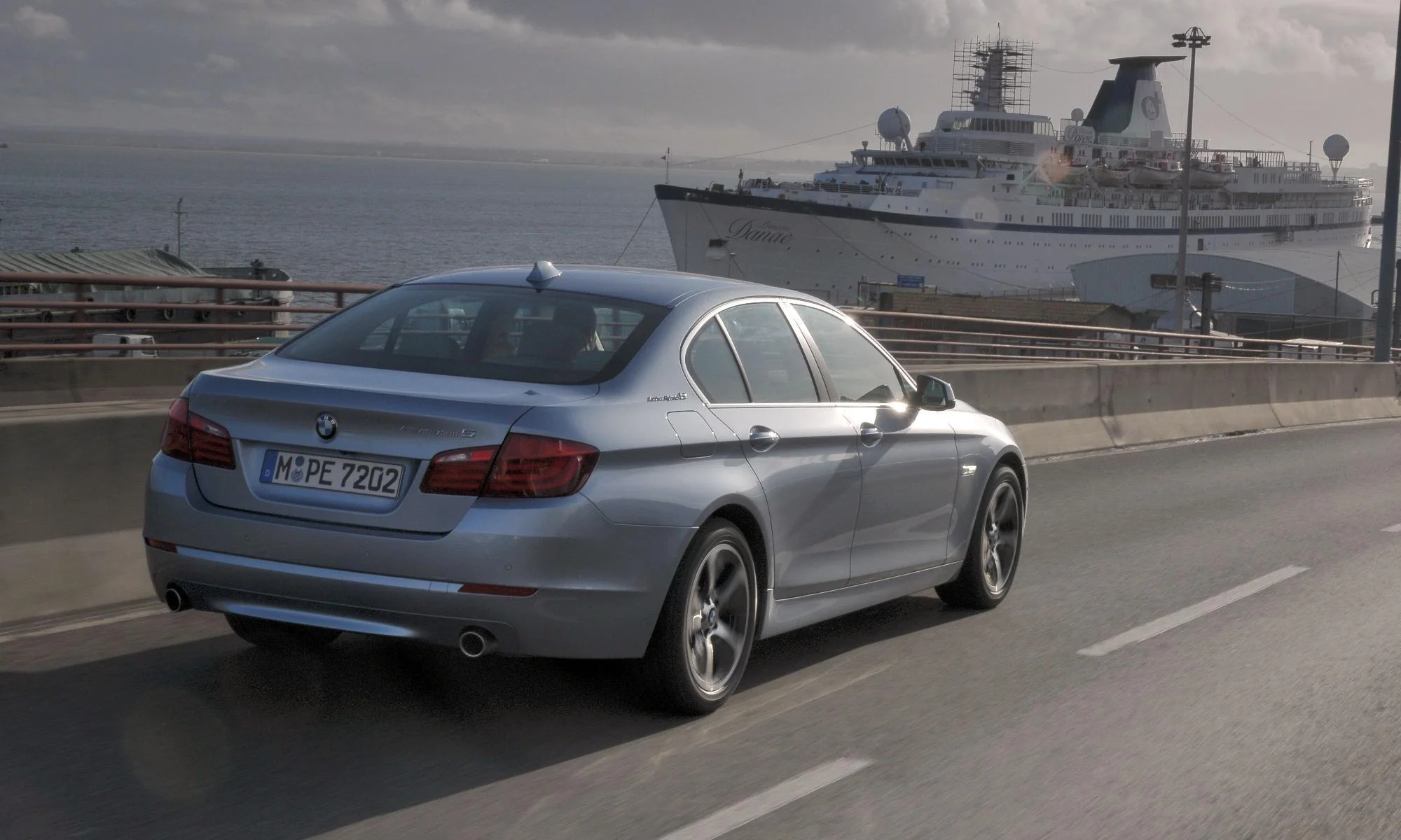 BMW 5 ActiveHybrid Steptronic
