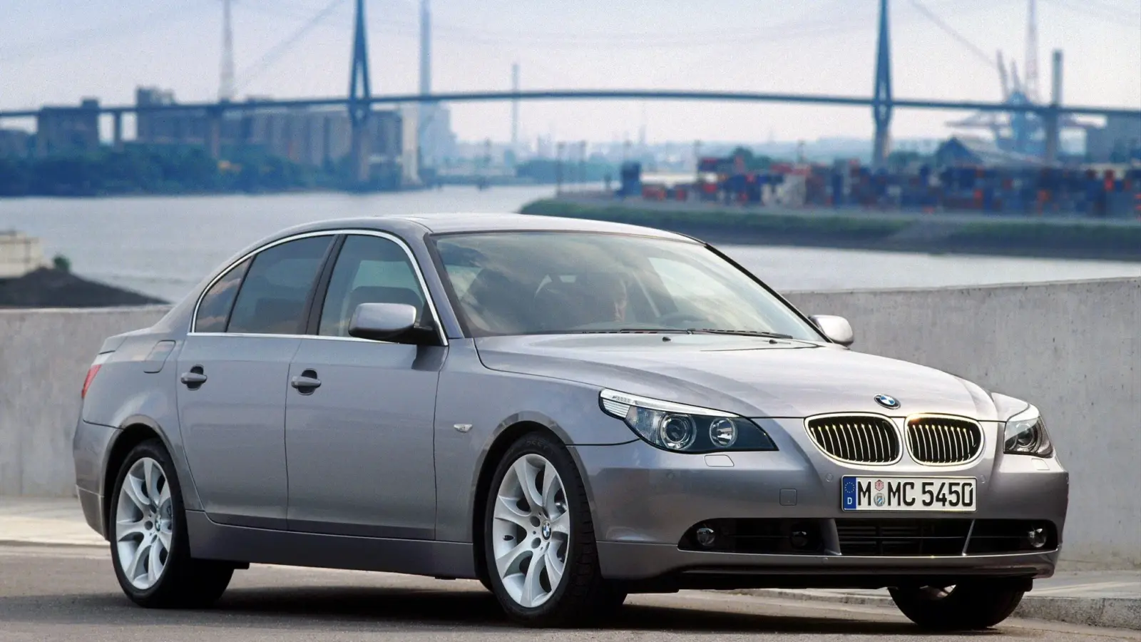 BMW 550i Sedan (2006)