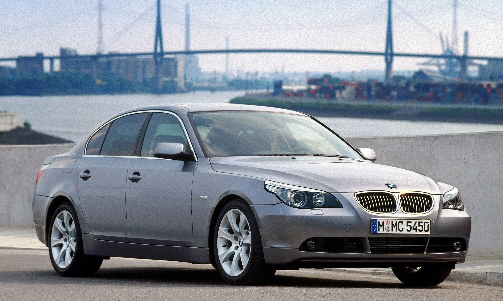 BMW 550i Sedan