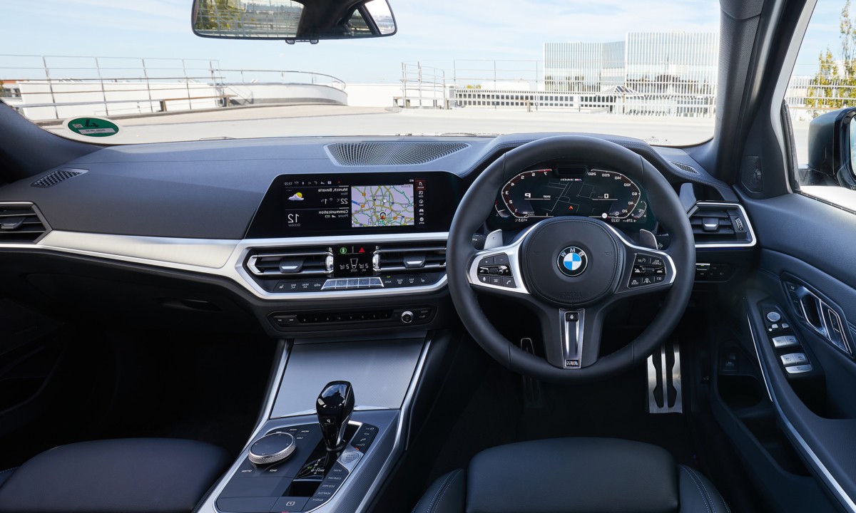 BMW M340i xDrive sedan reviewed by Double Apex