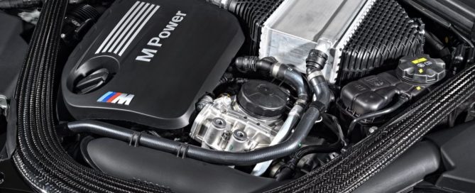 BMW M4 CS engine