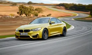 BMW M4 Coupe M-DCT (2016)
