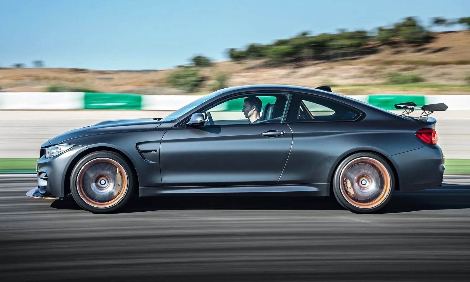 BMW M4 GTS