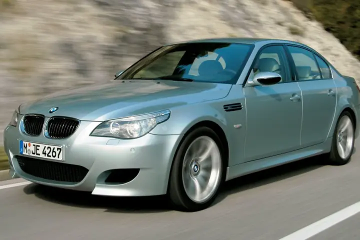 BMW M5 Sedan SMG (2005)