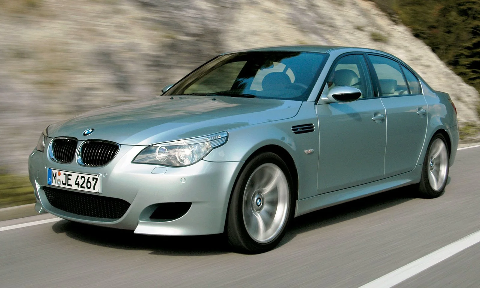 BMW M5 Sedan SMG