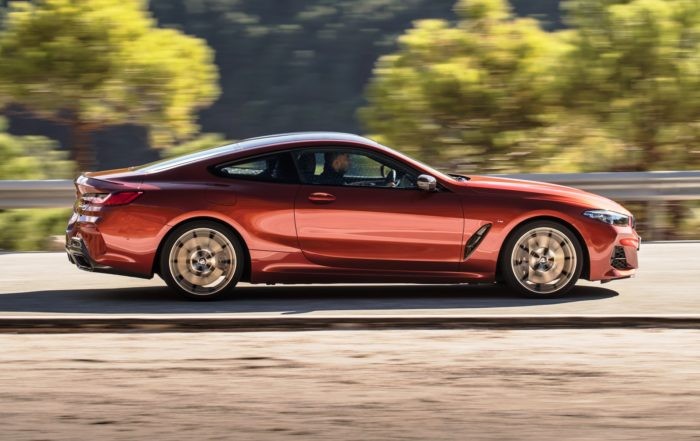 BMW M850i xDrive profile