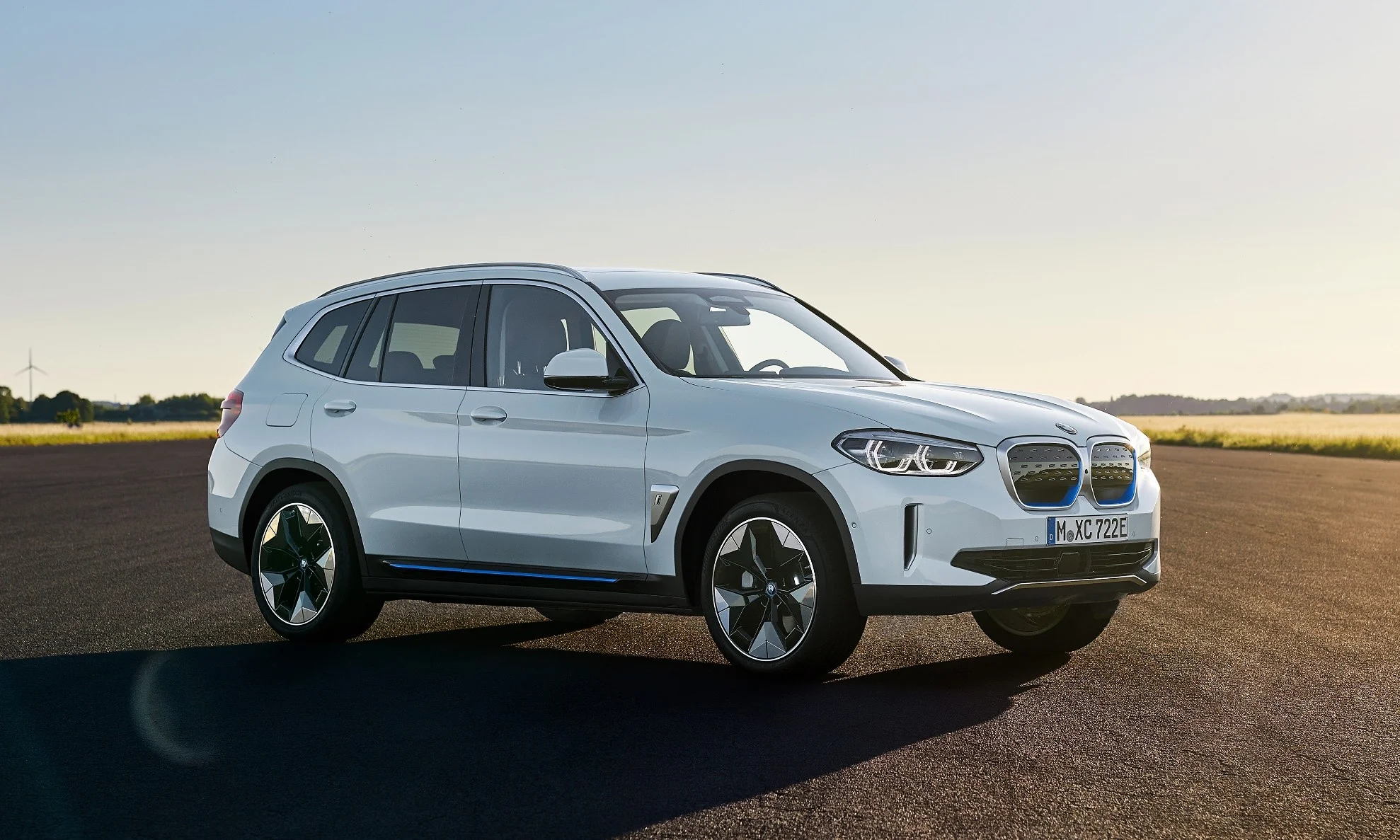 BMW iX3
