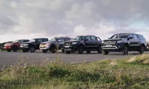 Bakkie Drag Race [video]