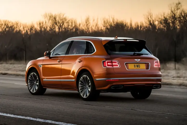 Bentley Bentayga Speed debuts