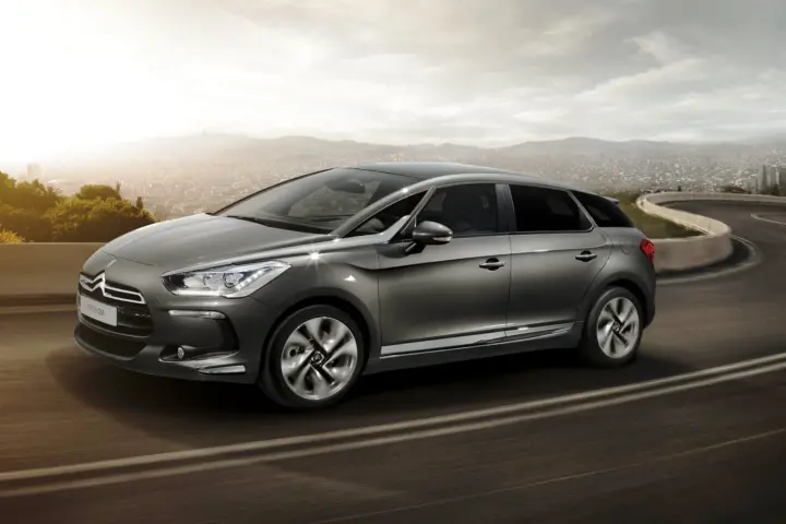 Citroen DS5 HDi 160 Sport (2012)