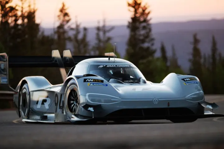 VW I.D. R Pikes Peak livery and powertrain info revealed [w/video]