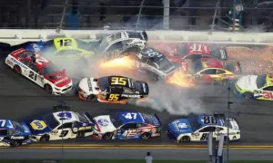 Daytona 500 Crashes [video]