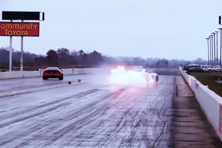 Dodge Viper Spectacular Crash [video]