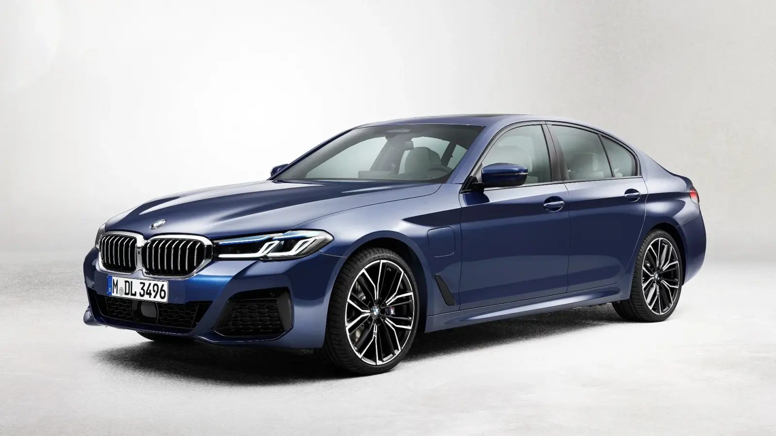 Facelifted BMW 5 Series [w/video]