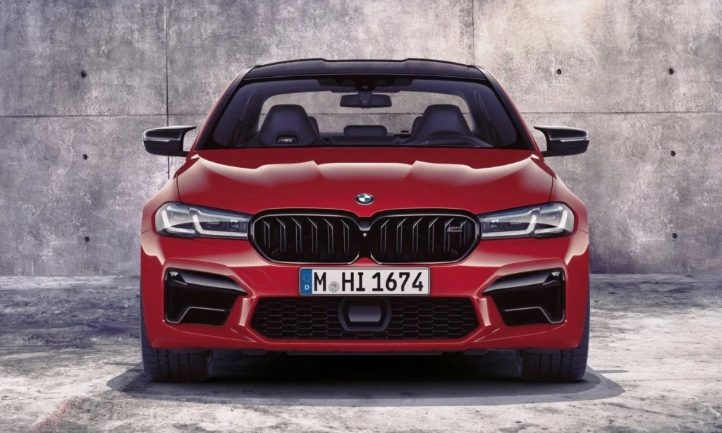 Facelifted BMW M5 front