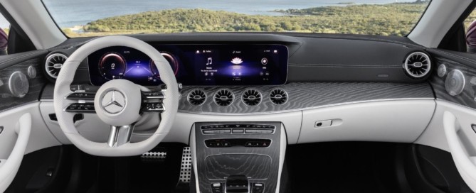 Facelifted Mercedes-Benz E-Class interior