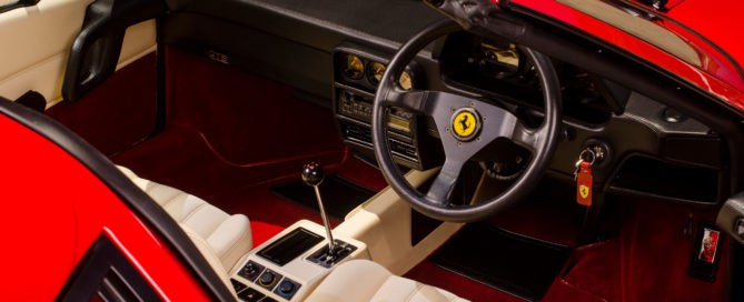 Ferrari 328 GTS interior