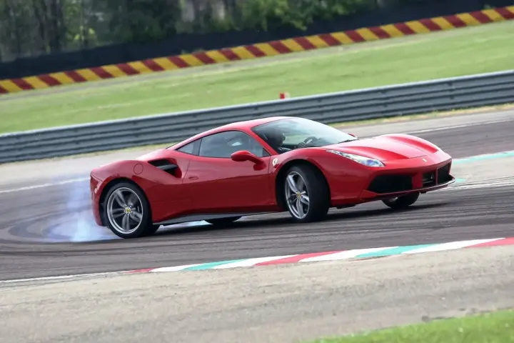 Ferrari 488 GTB Coupe (2016)