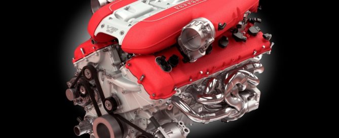 Ferrari 812 SuperFast engine