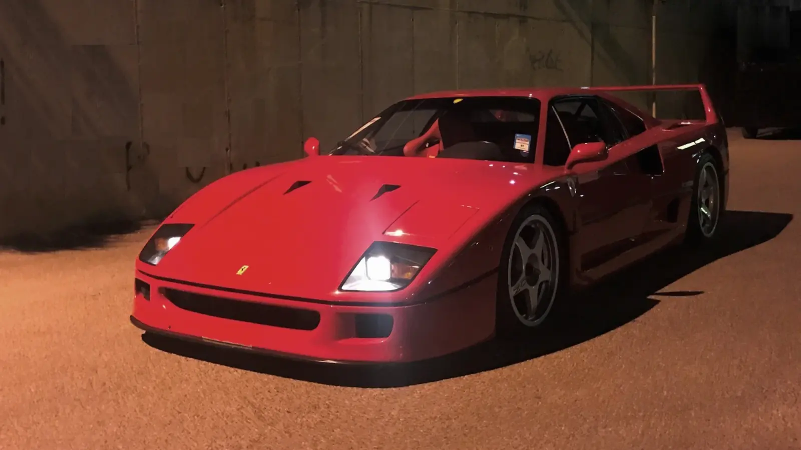 Iconic Ferrari F40 Driven In Maranello