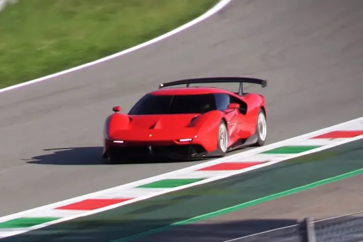 Ferrari P80/C [video]
