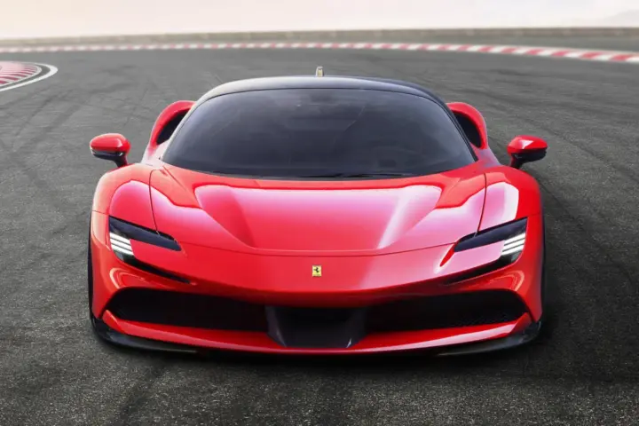Ferrari SF90 Stradale [w/video]