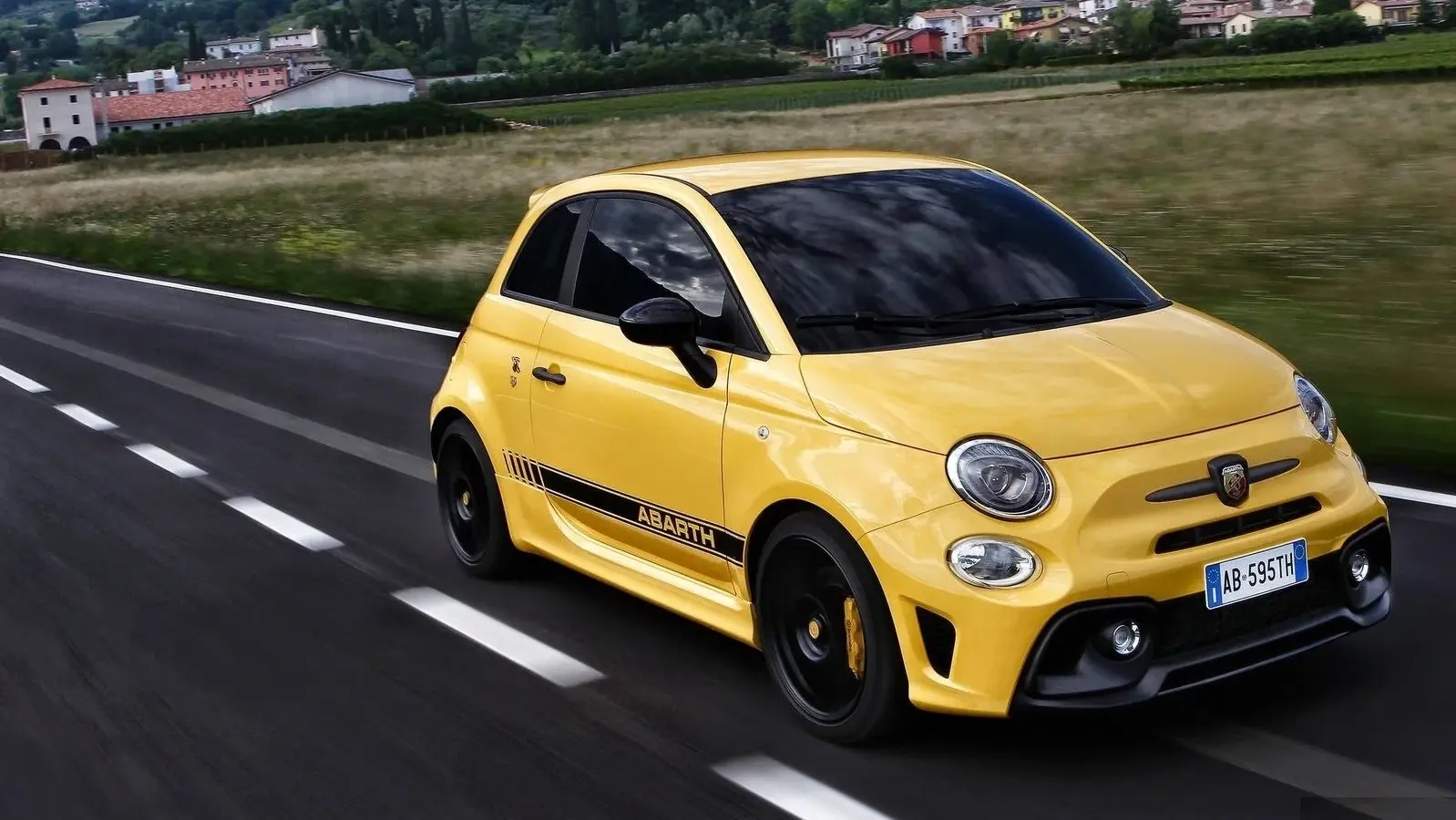 Fiat Abarth 595 Competizione (2017)