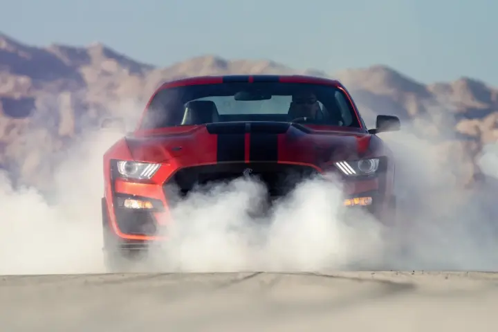 Ford Mustang Shelby GT500 [w/video]