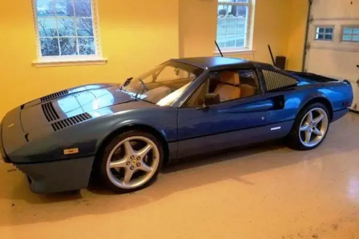 FrankenFerrari 308 GTS V12