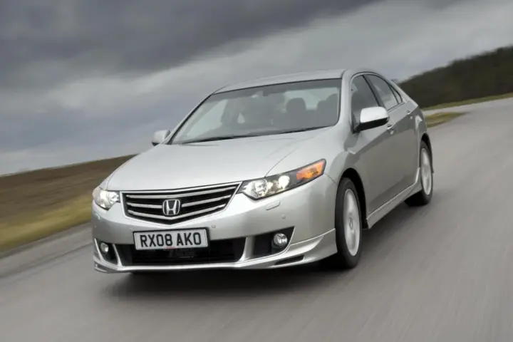 Honda Accord Sedan 2.4 i-VTEC Exclusive AT (2012)
