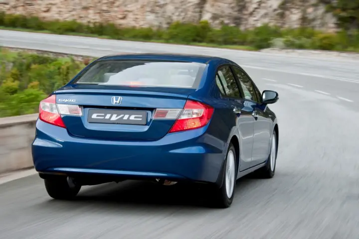 Honda Civic Sedan 1.8 i-VTEC Executive AT (2012)