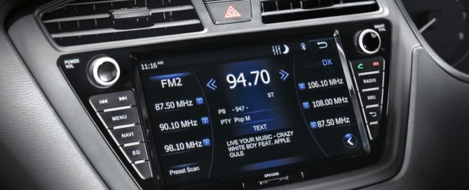 Hyundai i20 Active infotainment screen