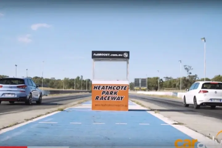 Hyundai i30N vs VW Golf GTI drag race [video]