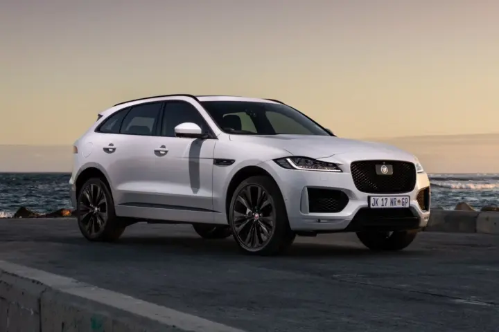 Jaguar F-Pace Chequered Flag [w/video]