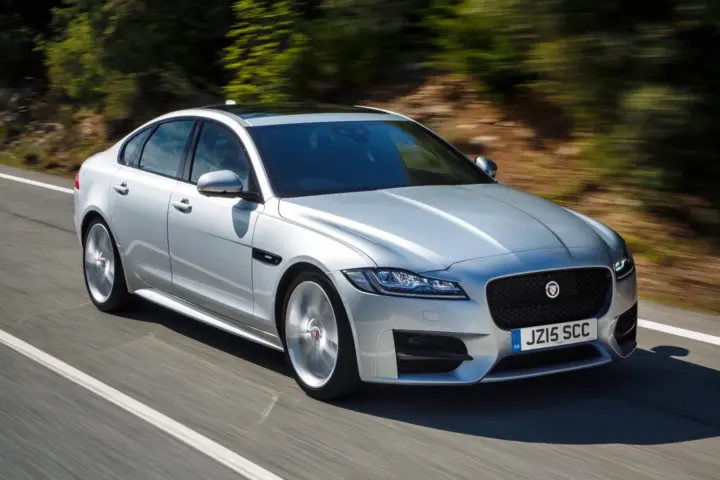 Jaguar XF 2.2d Premium Luxury (2012)