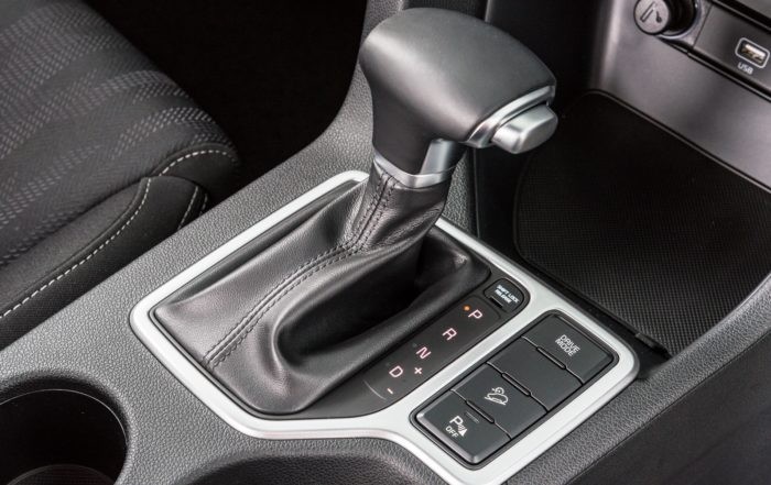 KIA Sportage 1,6 GDI Ignite shift lever