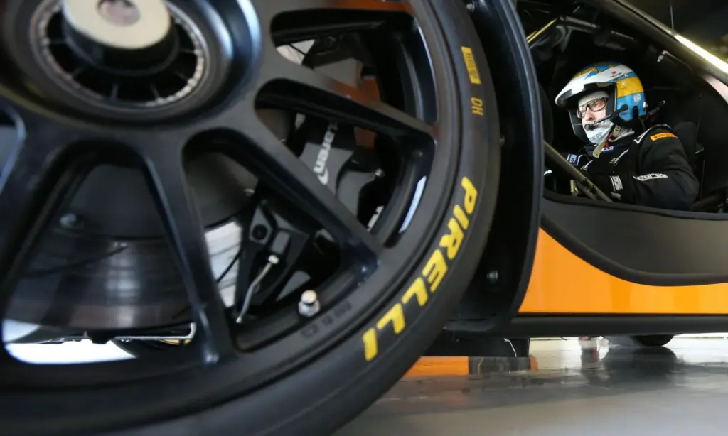 Kenny Brack is new McLaren chief test driver