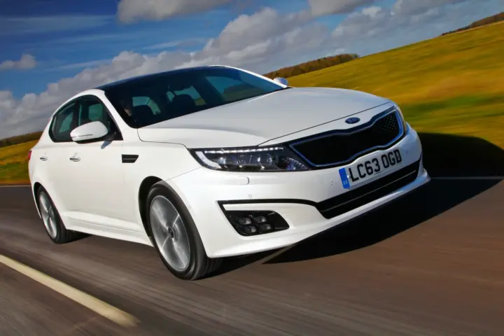Kia Optima 2.4 AT (2012)
