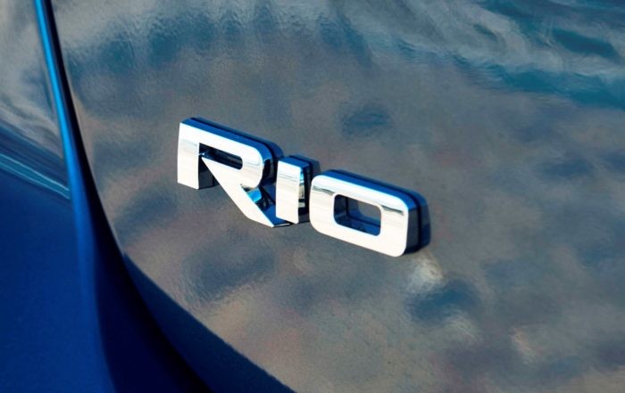 Kia Rio badge