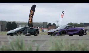 Lamborghini Huracan Performante vs McLaren 720S drag race [video]