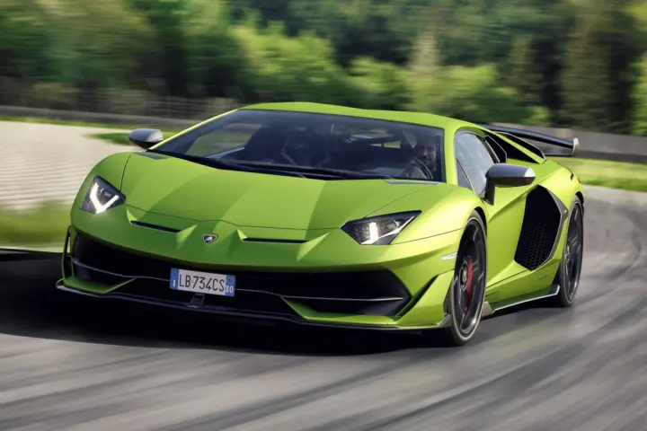 Lamborghini Aventador SVJ SA-bound